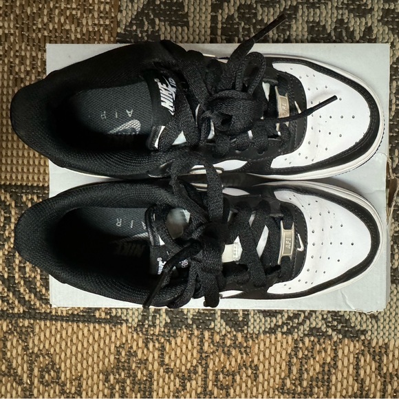 Nike 4y - Picture 2 of 4